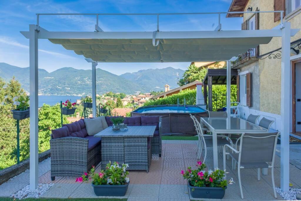 Vicolo Dei Fiori Luino Exterior foto