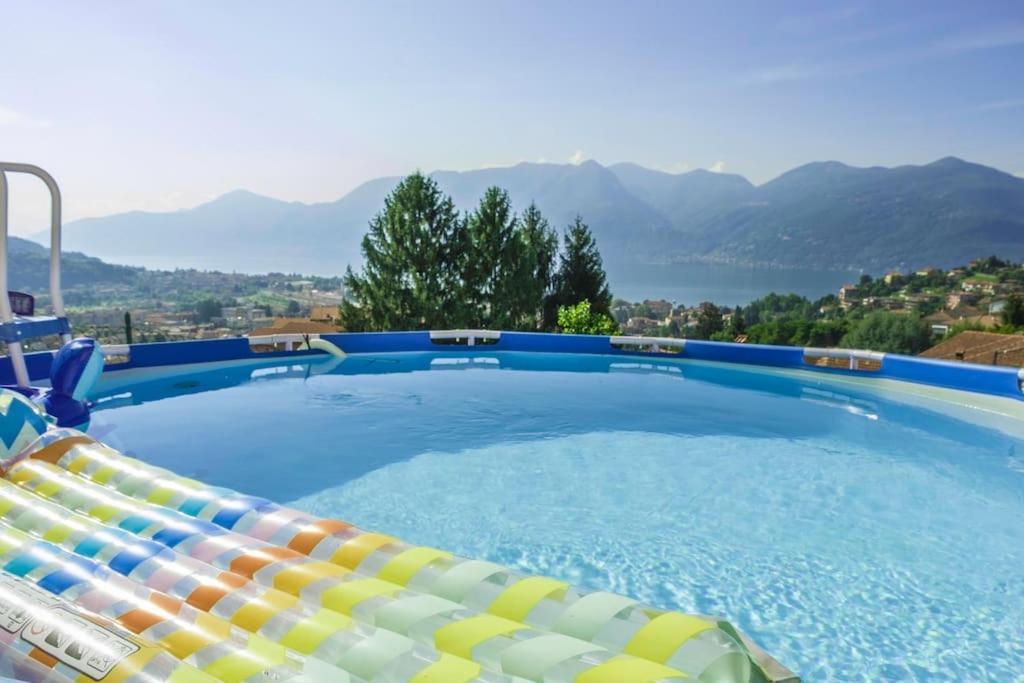 Vicolo Dei Fiori Luino Exterior foto