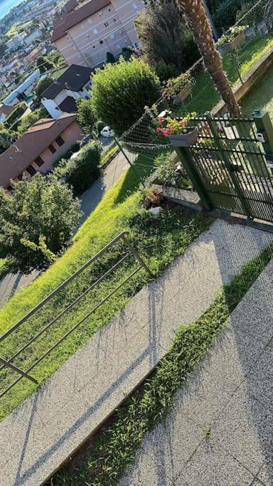 Vicolo Dei Fiori Luino Exterior foto